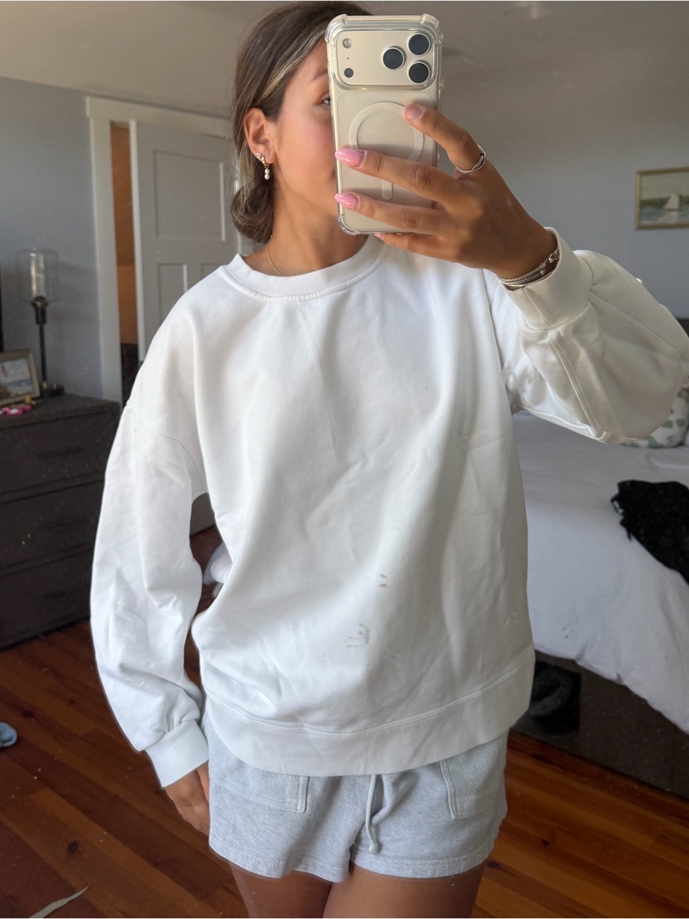 Lululemon crewneck! - Picture 4 of 4